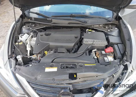 2018 Nissan Altima 2.5 S z USA, uszkodzony, nr VIN 1N4AL3AP1JC152240